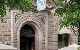 Elite Plaza Hotel